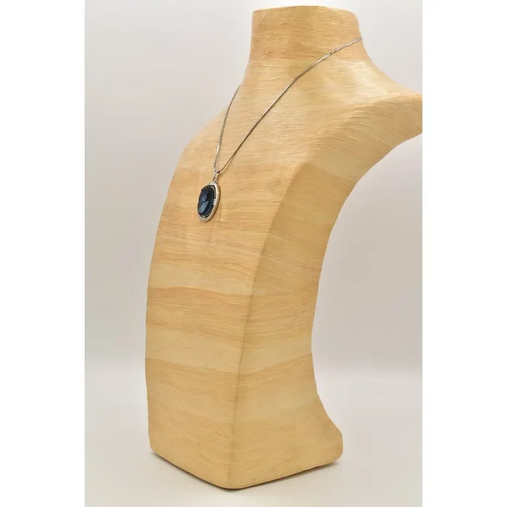 Unbranded stunning necklace